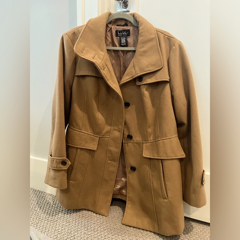 Nice and Elegant Nicolle Miller, New York Coat